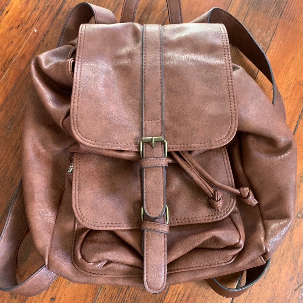 Bass brown faux leather backpack
